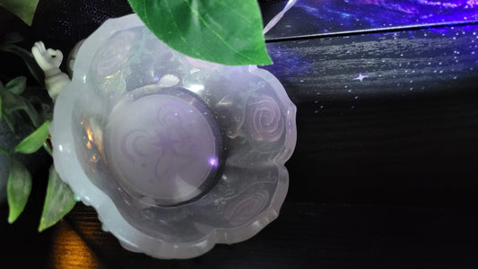 Moonlit Frost Rose Bowl – Translucent Resin Dish with Pearl Glow & Vines